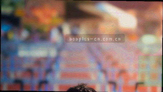 堆叠的旧报纸与档案袋矢量插画